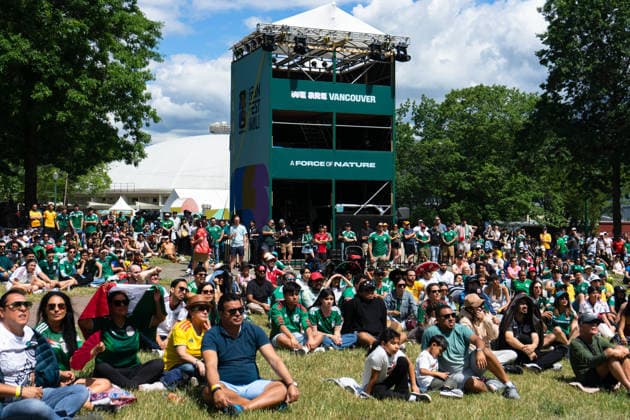 VANCOUVER, CANADA - JUNE 11: Fan supporters of different teams and countries watch the first match of the FIFA World Cup, WM, Weltmeisterschaft, Fussball 2026 between Mexico and South Africa during the FIFA Fan Festival at Hastings Park on June 11, 2026 in Vancouver, British Columbia, Canada.  Copyright: xAmyxElle SPPx Sportspressphoto_SPR165140
