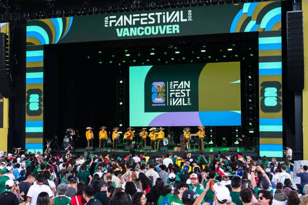 VANCOUVER, CANADA - JUNE 11: Fan supporters of Mexico watch Mariachi band Los Dorados perform at halftime during the first match watch party of the FIFA World Cup, WM, Weltmeisterschaft, Fussball 2026 between Mexico and South Africa during the FIFA Fan Festival at the PNE Amphitheatre in Hastings Park on June 11, 2026 in Vancouver, British Columbia, Canada.  Copyright: xAmyxElle SPPx Sportspressphoto_SPR165163