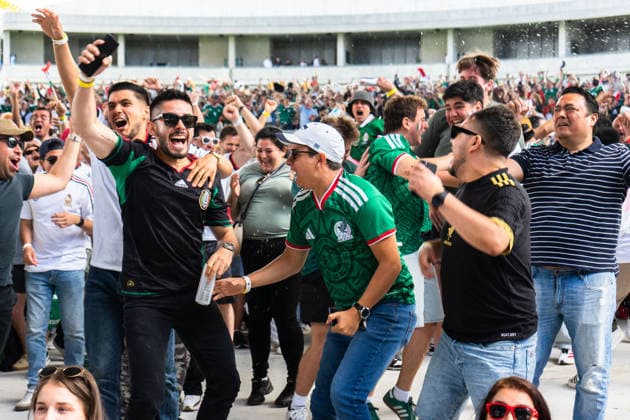 VANCOUVER, CANADA - JUNE 11: Fan supporters of Mexico cheer for a goal while watching the first match of the FIFA World Cup, WM, Weltmeisterschaft, Fussball 2026 between Mexico and South Africa during the FIFA Fan Festival at the PNE Amphitheatre in Hastings Park on June 11, 2026 in Vancouver, British Columbia, Canada.  Copyright: xAmyxElle SPPx Sportspressphoto_SPR165176