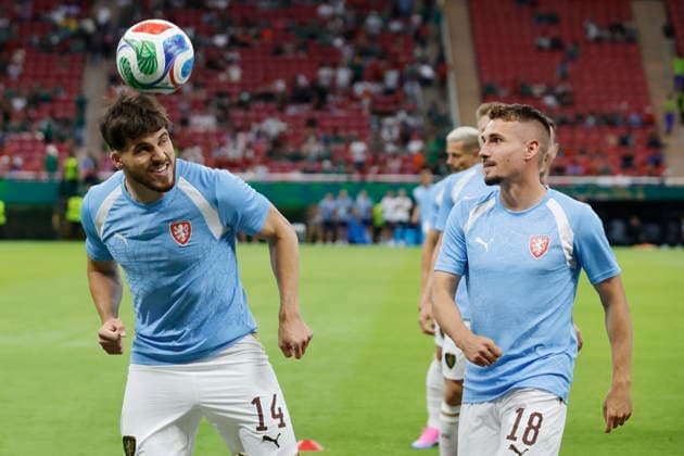 FIFA World Cup, WM, Weltmeisterschaft, Fussball 2026 - Group A - South Korea vs Czechia David Jurasek and Michal Sadilek of Czechia warm up ahead of the FIFA World Cup 2026 Group A match between South Korea and Czechia in Guadalajara, Mexico, 11 June 2026. GUADALAJARA Mexico  Copyright: xFRANCISCOxGUASCOx