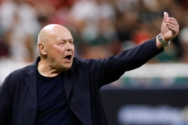 FIFA World Cup, WM, Weltmeisterschaft, Fussball 2026 - Group A - South Korea vs Czechia Czechia head coach Miroslav Koubek gives instructions during the FIFA World Cup 2026 Group A match between South Korea and Czechia in Guadalajara, Mexico, 11 June 2026. GUADALAJARA Mexico  Copyright: xFRANCISCOxGUASCOx