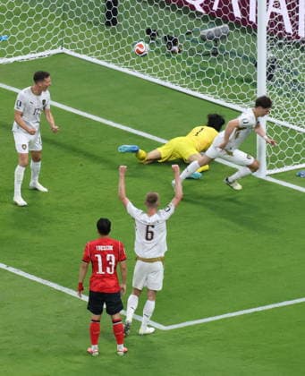 FIFA World Cup, WM, Weltmeisterschaft, Fussball 2026 - Group A - South Korea vs Czechia Czechia s Ladislav Krejci (R, rear) scores a goal with a header during the second half of a World Cup Group A football match between South Korea and Czechia at Estadio Guadalajara in Zapopan, Mexico, 11 June 2026. Zapopan Mexico  Copyright: xYONHAPx