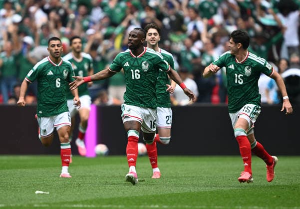 260612 -- MEXICO CITY, June 12, 2026 -- Julian Quinones front C of Mexico celebrates scoring during the group A match between Mexico and South Africa at the 2026 FIFA World Cup, WM, Weltmeisterschaft, Fussball at Mexico City Stadium in Mexico City, Mexico, June 11, 2026. SPMEXICO-MEXICO CITY-FOOTBALL-FIFA WORLD CUP-GROUP A-MEX VS RSA WuxWei  (SP)MEXICO-MEXICO CITY-FOOTBALL-FIFA WORLD CUP-GROUP A-MEX VS RSA IMAGO WuxWei  imago images 0858941351