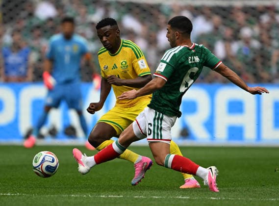 260612 -- MEXICO CITY, June 12, 2026 -- Erik Lira R of Mexico competes during the group A match between Mexico and South Africa at the 2026 FIFA World Cup, WM, Weltmeisterschaft, Fussball at Mexico City Stadium in Mexico City, Mexico, June 11, 2026. SPMEXICO-MEXICO CITY-FOOTBALL-FIFA WORLD CUP-GROUP A-MEX VS RSA WuxWei  (SP)MEXICO-MEXICO CITY-FOOTBALL-FIFA WORLD CUP-GROUP A-MEX VS RSA IMAGO WuxWei  imago images 0858942189