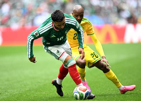 260612 -- MEXICO CITY, June 12, 2026 -- Alexis Vega L of Mexico competes during the group A match between Mexico and South Africa at the 2026 FIFA World Cup, WM, Weltmeisterschaft, Fussball at Mexico City Stadium in Mexico City, Mexico, June 11, 2026. SPMEXICO-MEXICO CITY-FOOTBALL-FIFA WORLD CUP-GROUP A-MEX VS RSA WuxWei  (SP)MEXICO-MEXICO CITY-FOOTBALL-FIFA WORLD CUP-GROUP A-MEX VS RSA IMAGO WuxWei  imago images 0858942203