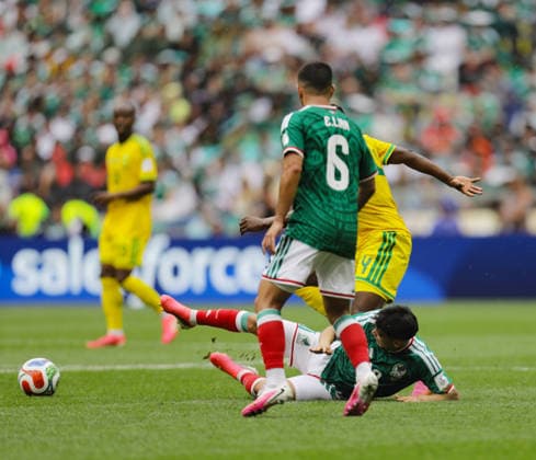 Fußball, FIFA WM 2026, Mexiko - Südafrika #5 Mexico V South Africa - 2026 FIFA World Cup, WM, Weltmeisterschaft, Fussball 1st Round Ã?lvaro Fidalgo 8 of Mexico slides for the ball during the Group A first-round match of the 2026 FIFA World Cup at Estadio Azteca. on June 11, 2026, in Mexico City, Mexico. (Photo by Ian Robles Eyepix Group) Copyright: xIanxRoblesx EyepixxGroupx EL_11062026_186641JPEG
