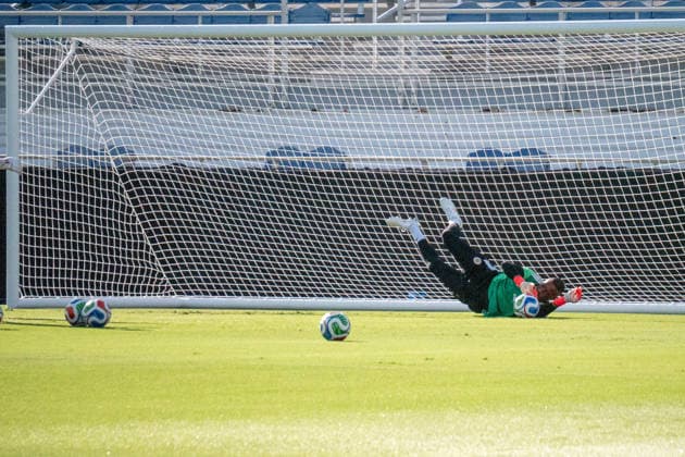 Fußball, FIFA WM 2026, Nationalteam Curacao, Training June 11, 2026, Boca Raton, Fl, USA: A CuraoÂßao goalkeeper works through warmÃ¢â‚¬˜up drills in Boca Raton as the squad readies for its first FIFA World Cup, WM, Weltmeisterschaft, Fussball Boca Raton USA - ZUMAc343 0858955154st Copyright: xChrisxBeckettx