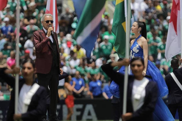 Fußball, FIFA WM 2026, Eröffnungsfeier in Mexiko Stadt #5 2026 FIFA World Cup, WM, Weltmeisterschaft, Fussball Opening Ceremony Andrea Bocelli and South Korean singer Ejae perform during the 2026 FIFA World Cup opening ceremony at Estadio Azteca. on June 11, 2026 in Mexico City, Mexico. Mexico City CDMX Mexico Copyright: xIanxRoblesx