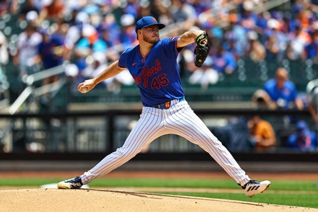 MLB, Baseball Herren, USA St. Louis Cardinals Vs. New York Mets New York Mets starting pitcher Christian Scott 45 throws during the first inning of a baseball game against the St. Louis Cardinals at Citi Field in Flushing, New York, on June 11, 2026. Flushing New York United States  Copyright: xGordonxDonovanx originalFilename:donovan-mlbstlou260611_npz42.jpg