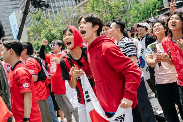June 12, 2026, Seoul, Seoul, South Korea: Fans gather at Gwanghwamun Square in Seoul to cheer on South Korea during the FIFA World Cup, WM, Weltmeisterschaft, Fussball 2026 Group A match against the Czech Republic. Fans Watch South Korea Play Czech Republic In Seoul