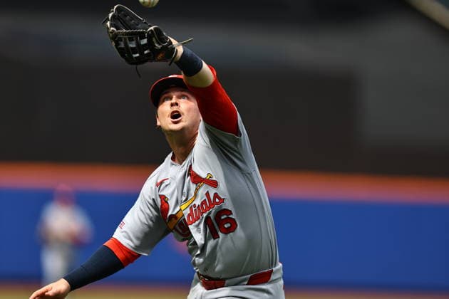 MLB, Baseball Herren, USA St. Louis Cardinals Vs. New York Mets St. Louis Cardinals third baseman Nolan Gorman 16 reaches out to make the catch during the seventh inning of a baseball game against the New York Mets at Citi Field in Flushing, New York, on June 11, 2026. Flushing New York United States  Copyright: xGordonxDonovanx originalFilename:donovan-mlbstlou260611_np0g2.jpg