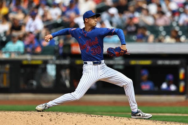 MLB, Baseball Herren, USA St. Louis Cardinals Vs. New York Mets New York Mets relief pitcher Luke Weaver 30 throws during the eighth inning of a baseball game against the St. Louis Cardinals at Citi Field in Flushing, New York, on June 11, 2026. Flushing New York United States  Copyright: xGordonxDonovanx originalFilename:donovan-mlbstlou260611_npXhB.jpg