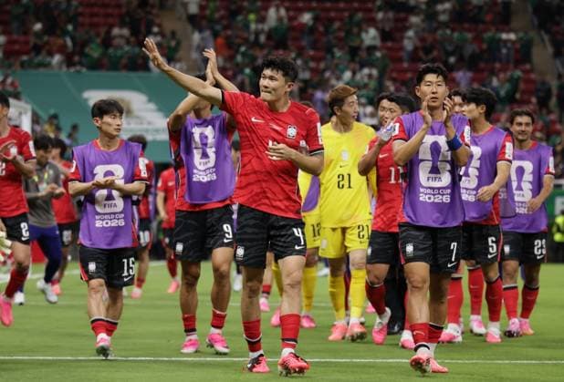 South Korea v Czechia - FIFA World Cup, WM, Weltmeisterschaft, Fussball 2026 - Group A ZAPOPAN, MEXICO - JUNE 11: Players of South Korea celebrate after the 2026 FIFA World Cup First Stage Group A match between South Korea and Czechia at Estadio Akron (Guadalajara Stadium) in Zapopan, Guadalajara, Mexico on June 11, 2026. Luciano Gonzalez Anadolu Zapopan Mexico. Editorial use only. Please get in touch for any other usage.  Copyright: x2026xAnadoluxLucianoxGonzalezx