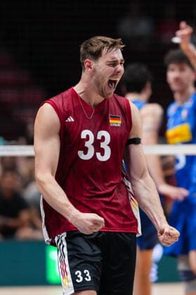 Volleyball, Nations League, Deutschland - Italien Germany V Italy - 2026 Men s Volleyball Nations League - Ottawa -Day2 Simon Valentin Torwie 33 of Germany celebrates after scoring a point during the 2026 Men s Volleyball Nations League match between Germany and Italy at TD Place Arena in Ottawa, Canada, on June 11, 2026. Ottawa Ontario Canada  Copyright: xYuanxTianx originalFilename:tian-2026mens260611_npPrg.jpg