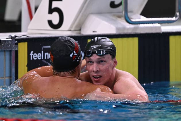 SWIMMING AUSTRALIAN TRIALS, Zac Stubblety-Cook (right) is congratulated by Bailey Lello (left) on his win in the Men s 200m Breaststroke on day 5 of the 2026 Australian Swimming Trials at Sydney Olympic Park Aquatic Centre in Sydney, Friday, June 12, 2026. ( NO ARCHIVING, EDITORIAL USE ONLY SYDNEY NEW SOUTH WALES AUSTRALIA  Copyright: xDEANxLEWINSx 20260612117812004580