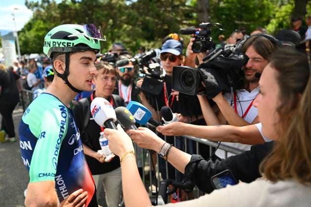 Tour Auvergne - Rhone-Alpes 2026 Stage 6 CREST-VOLAND, FRANCE - JUNE 12 : Seixas Paul (FRA) of Decathlon CMA CGM Team during stage 6 of the 78th edition of Tour Auvergne - Rhone-Alpes an UCI World Tour 2.UWT cycling road race stage for Men Elite of 182.3 km with start in Saint-Vulbas and finish in Crest-Voland on June 12, 2026 in Crest-Voland, France, 12 06 2026 ( Motordriver Guy De Vuyst - Crest-Voland France  Copyright: xVincentxKalutx
