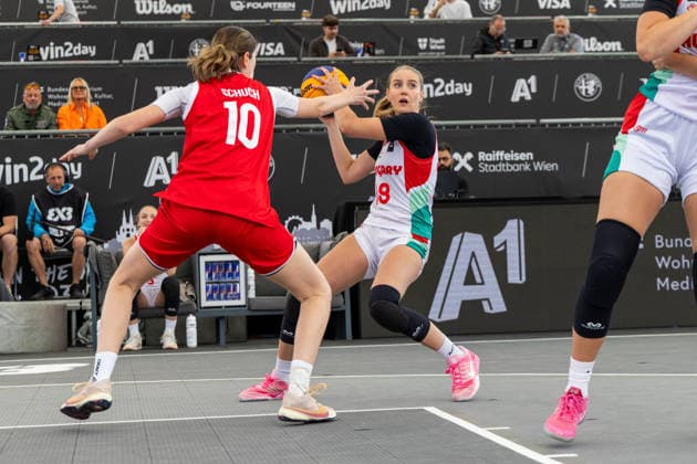 BASKETBALL - FIBA 3x3 World Tour VIENNA,AUSTRIA,12.JUN.26 - BASKETBALL - FIBA 3x3 World Tour. Image shows Sonja Schuch (AUT) and Mia David (HUN).  GEPAxpictures xPhilippxBrem