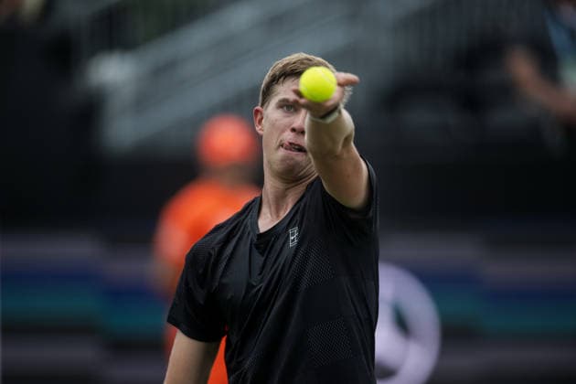 S-HERTOGENBOSCH, NETHERLANDS - JUNE 12: Thijs Boogaard of the Netherlands serves to Daniil Medvedev during their ATP, Tennis Herren Singles match at the LibÃ ma Open on June 12, 2026 at Autotron s-Hertogenbosch in s-Hertogenbosch, Netherlands. Credit: Andy Astfalck NurPhoto Netherlands Copyright: xAndyxAstfalckx