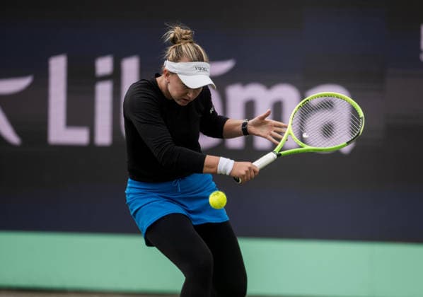 S-HERTOGENBOSCH, NETHERLANDS - JUNE 12: Barbora Krejcikova of the Czech Republic plays a backhand shot to Elena-Gabriela Ruse of Romania during their WTA, Tennis Damen Singles match at the LibÃ ma Open on June 12, 2026 at Autotron s-Hertogenbosch in s-Hertogenbosch, Netherlands. Credit: Andy Astfalck NurPhoto Netherlands Copyright: xAndyxAstfalckx
