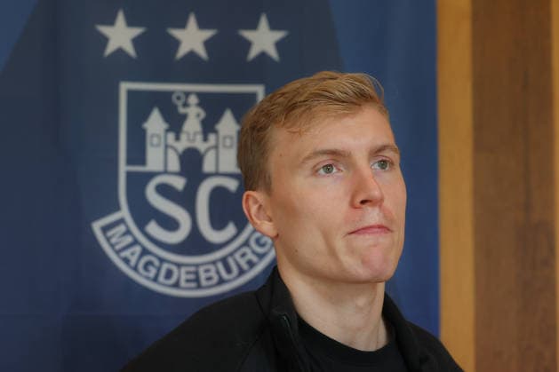 12.06.2026, xtgx, Handball, EHF Champions League, Media Day v.l. Gisli Thorgeir Kristjansson (Magdeburg, 10) Portrait, Portraet, Einzelbild Vereinslogo Vereinswappen Logo Wappen Emblem Koeln