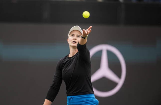 S-HERTOGENBOSCH, NETHERLANDS - JUNE 12: Barbora Krejcikova of the Czech Republic serves to Elena-Gabriela Ruse of Romania during their WTA, Tennis Damen Singles match at the LibÃ ma Open on June 12, 2026 at Autotron s-Hertogenbosch in s-Hertogenbosch, Netherlands. Credit: Andy Astfalck NurPhoto Netherlands Copyright: xAndyxAstfalckx