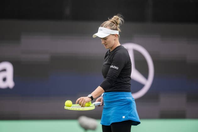 S-HERTOGENBOSCH, NETHERLANDS - JUNE 12: Barbora Krejcikova of the Czech Republic prepares to serve to Elena-Gabriela Ruse of Romania during their WTA, Tennis Damen Singles match at the LibÃ ma Open on June 12, 2026 at Autotron s-Hertogenbosch in s-Hertogenbosch, Netherlands. Credit: Andy Astfalck NurPhoto Netherlands Copyright: xAndyxAstfalckx