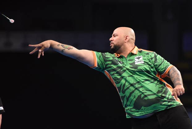 12.06.2026, xhbx, Dart World Cup of Darts 2026, v.l. Devon Petersen (Südafrika) (DFL DFB REGULATIONS PROHIBIT ANY USE OF PHOTOGRAPHS as IMAGE SEQUENCES and or QUASI-VIDEO) Frankfurt