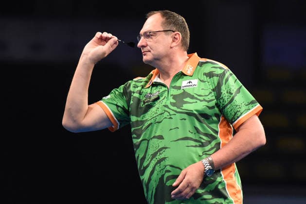 12.06.2026, xhbx, Dart World Cup of Darts 2026, v.l. Graham Filby (Südafrika) (DFL DFB REGULATIONS PROHIBIT ANY USE OF PHOTOGRAPHS as IMAGE SEQUENCES and or QUASI-VIDEO) Frankfurt