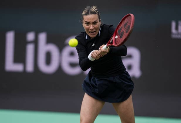 Libema Open Elena-Gabriela Ruse of Romania plays a backhand against Barbora Krejcikova of the Czech Republic during their WTA, Tennis Damen Singles match at the Libema Open at Autotron s-Hertogenbosch in s-Hertogenbosch, Netherlands, on June 12, 2026. S-Hertogenbosch Netherlands  Copyright: xAndyxAstfalckx originalFilename:astfalck-libemaop260612_npxqf.jpg