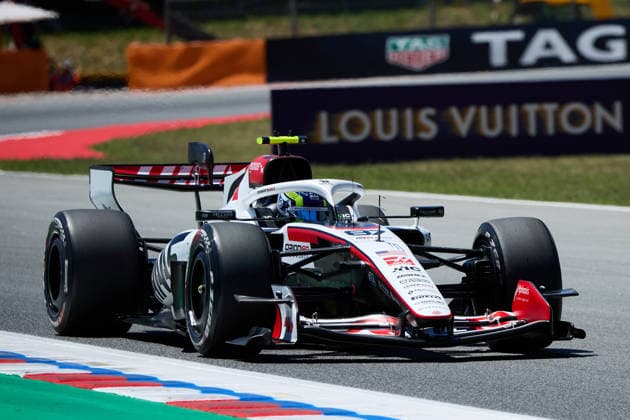 F1 Grand Prix of Barcelona-Catalunya - Practice Oliver Bearman of Great Britain driving the (87) TGR Haas F1 Team VF-26 Ferrari on track during the practice ahead of the F1 Grand Prix of Barcelona-Catalunya at Circuit de Barcelona-Catalunya on June 12, 2026, in Barcelona, Spain. Barcelona Circuit de Barcelona-Catalunya Catalunya Spain RL_F1GPBCN_2K26_000200 Copyright: xRicardoxLarreinax