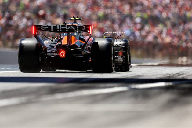 Leonardo Fornaroli of Italy and McLaren , Practice, F1 Grand Prix of Barcelona-Catalunya, am 12. June 2026 in Barcelona, Spain. (Foto von Diogo Cardoso DeFodi Images) Leonardo Fornaroli of Italy and McLaren , Practice, F1 Grand Prix of Barcelona-Catalunya, Circuit de Barcelona-Catalunya on June 12, 2026 in Barcelona, Spain. (Photo by Diogo Cardoso DeFodi Images) -