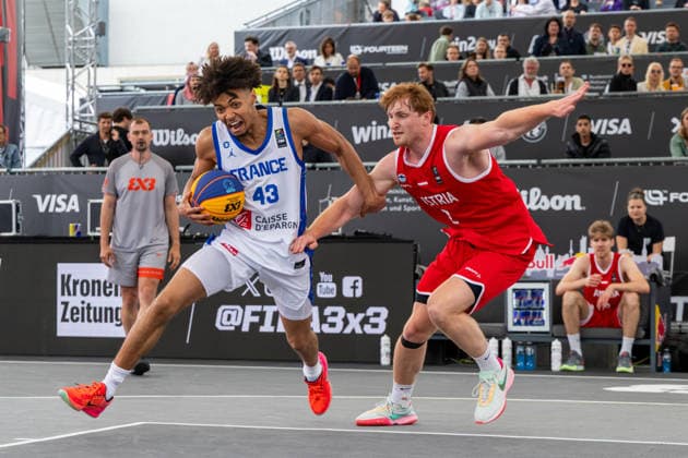 BASKETBALL - FIBA 3x3 World Tour VIENNA,AUSTRIA,12.JUN.26 - BASKETBALL - FIBA 3x3 World Tour. Image shows Maxime Sconard (FRA) and Luis Goed (AUT).  GEPAxpictures xPhilippxBrem