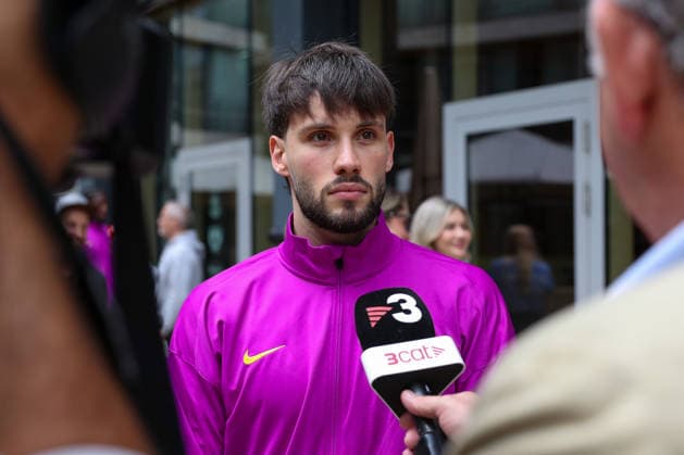 Sport Bilder des Tages 12.06.2026, xgox, Handball - EHF Champions League Media Day - und Abschlusstraining emspor, v.l. Daniel Fernandez (Barcelona, 6) Koeln *** 12 06 2026, xgox, Handball EHF Champions League Media Day and final training emspor, v l Daniel Fernandez Barcelona, 6 Cologne
