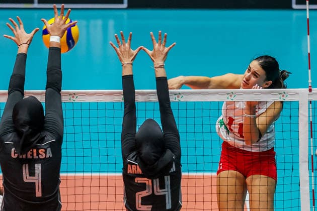 (260612) -- ILOCOS SUR PROVINCE, June 12, 2026 -- Mirna Cheikho (Back R) of Lebanon competes during the pool B volleyball match between Indonesia and Lebanon at the 2026 AVC Women s Cup in Ilocos Sur Province, the Philippines, June 12, 2026. ) (SP)PHILIPPINES-ILOCOS SUR PROVINCE-VOLLEYBALL-AVC WOMEN S CUP RouellexUmali 