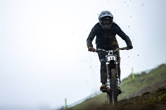 Whoop UCI Mountainbike World Series Leogang Downhill HARNDEN Harriet AON RACINGat Whoop UCI Mountainbike World Series Leogang Downhill, 12.06.2026,in Leogang,AUT Foto: Sebastian Sternemann