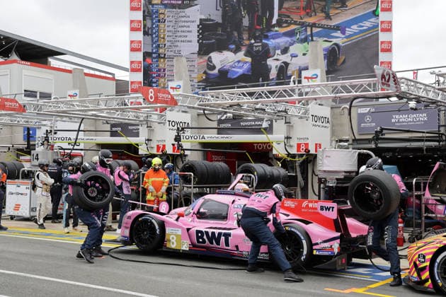 Maks Angelard (POL) Mattis Pluschkell (GER) Oreca LMP3 8 beim Fahrerwechsel und Boxenstop, Mücke Motorsport, 24 Stunden Le Mans Rennen, Frankreich, WEC Langstrecken- Weltmeisterschaft, 10.06.2026, Road to le Mans LMP3