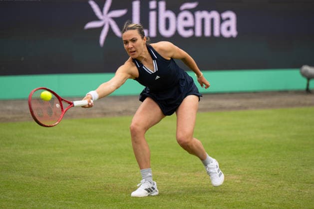 Elena-Gabriela Ruse beim Match gegen Barbora Krejcikova, Tennis, Libema Open 2026, WTA, Tennis Damen Masters 250, 12.06.2026, Rosmalen Grass Court Championships, Centre-Court Rosmalen, s-Hertogenbosch Nordbrabant Niederlande