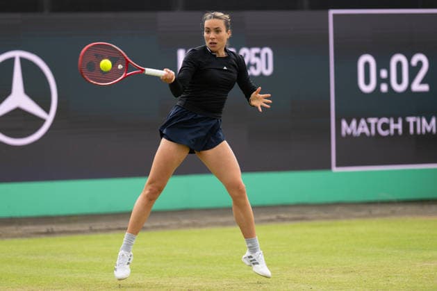 Elena-Gabriela Ruse im Match gegen Barbora Krejcikova, Tennis, Libema Open 2026, WTA, Tennis Damen Masters 250, 12.06.2026, Rosmalen Grass Court Championships, Centre-Court Rosmalen, s-Hertogenbosch Nordbrabant Niederlande