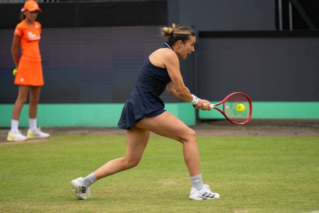 Elena-Gabriela Ruse beim Match gegen Barbora Krejcikova, Tennis, Libema Open 2026, WTA, Tennis Damen Masters 250, 12.06.2026, Rosmalen Grass Court Championships, Centre-Court Rosmalen, s-Hertogenbosch Nordbrabant Niederlande