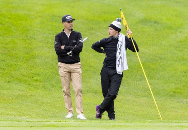 GOLF - Interwetten Open HAUS,AUSTRIA,12.JUN.26 - GOLF - HotelPlanner Tour, Interwetten Open, Golfclub Schladming. Image shows Matthias Schwab (AUT) and Simon Hartweger.  GEPAxpictures xHaraldxSteiner