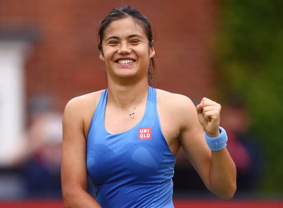 2026 HSBC Tennis Championships, Queens Club, London, UK - 12 06 2026 Emma Raducanu (GBR) celebrates during her second round match against Sorana Cristea (ROU) in the HSBC 2026 Championships at Queens Club in London London Queens Club London GBR Copyright: xMarkxGreenwoodx