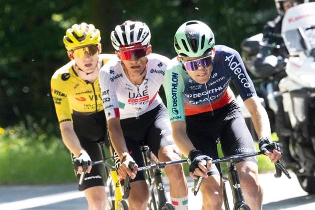 Tour Auvergne - Rhone-Alpes 2026 Stage 6 CREST-VOLAND, FRANCE - JUNE 12 : Seixas Paul (FRA) of Decathlon CMA CGM Team, Del Toro Isaac (MEX) of UAE Team Emirates - XRG, Jorgenson Matteo (USA) of Team Visma Lease a Bike during stage 6 of the 78th edition of Tour Auvergne - Rhone-Alpes an UCI World Tour 2.UWT cycling road race stage for Men Elite of 182.3 km with start in Saint-Vulbas and finish in Crest-Voland on June 12, 2026 in Crest-Voland, France, 12 06 2026 ( Motordriver Guy De Vuyst - Crest-Voland France  Copyright: xVincentxKalutx