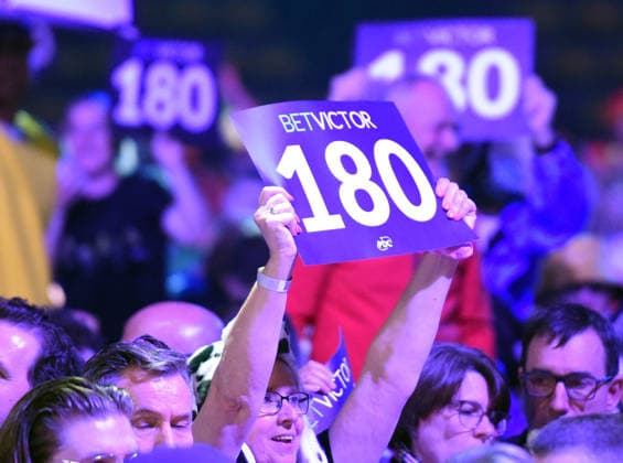 12.06.2026, xhbx, Dart World Cup of Darts 2026, v.l. Dart Fans, Zuschauer, Stimmung, Verkleidung, Kostüme, Schild 180 (DFL DFB REGULATIONS PROHIBIT ANY USE OF PHOTOGRAPHS as IMAGE SEQUENCES and or QUASI-VIDEO) Frankfurt