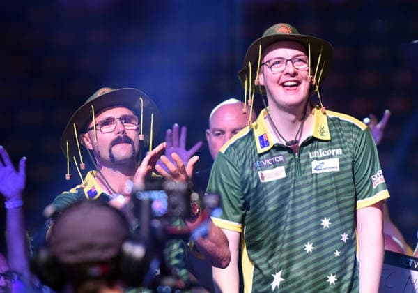 12.06.2026, xhbx, Dart World Cup of Darts 2026, v.l. Damon Heta (Australien), Adam Leek (Australien) (DFL DFB REGULATIONS PROHIBIT ANY USE OF PHOTOGRAPHS as IMAGE SEQUENCES and or QUASI-VIDEO) Frankfurt