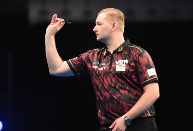 12.06.2026, xhbx, Dart World Cup of Darts 2026, v.l. Dimitri Van den Bergh (Belgien) (DFL DFB REGULATIONS PROHIBIT ANY USE OF PHOTOGRAPHS as IMAGE SEQUENCES and or QUASI-VIDEO) Frankfurt
