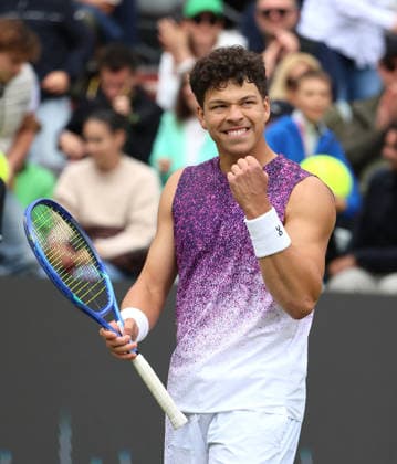 12.06.2026, Boss Open 2026, ATP, Tennis Herren Tour 250 Stuttgart, TTC Weissenhof, Tennis, im Bild: Ben Shelton (USA) siegt vs Marcos Giron (USA)