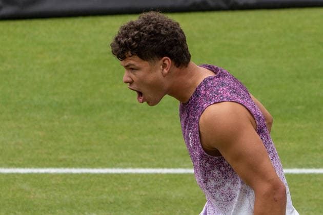 Ben Shelton, Jubel, Freude, Emotionen, Geste, Ben Shelton vs. Marco Giron, Tennis, ATP, Tennis Herren Turnier, Boss-Open, Center-Court, Achtelfinale, 12.06.2026, Ben Shelton vs. Marco Giron, Tennis, ATP-Turnier, Boss-Open, Center-Court, Achtelfinale, 12.06.2026, Stuttgart
