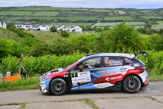 Agrotec Rally Hustopece, treti zavod mistrovstvi Ceske republiky v automobilovych soutezich, 12. cervna 2026, Hustopece, Breclavsko. Posadka Simon Wagner a Hanna Ostlender s vozidlem Hyundai i20 N Rally2. (CTKxPhoto VaclavxSalek) CTKPhotoP2026061206537  CTKPhotoP2026061206537