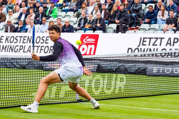 Stuttgart, GERMANY - June 12: Ben Shelton (USA) during the Singles Match between Ben Shelton (USA) vs. Marcos Giron (USA) at BOSS OPEN 2026, Tennisanlage Weissenhof on June 12, 2026 in Stuttgart, Germany. Baden-Württemberg Germany Copyright: xTimoxSteinx