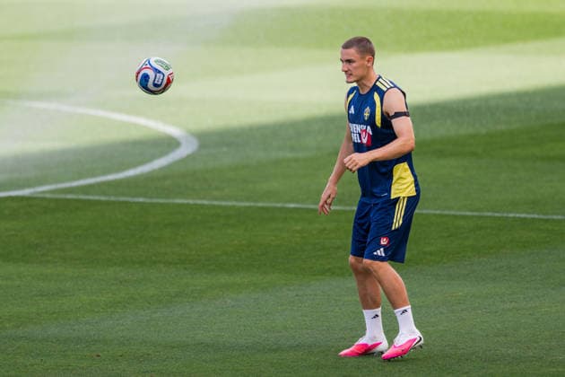 260612 Gustaf Lagerbielke of the Swedish national football team at a training session during day 2 of the FIFA World Cup, WM, Weltmeisterschaft, Fussball 2026 on June 12, 2026 in Dallas. Photo: Petter Arvidson BILDBYRAN kod PA PA1229 fotboll football soccer fotball vm fotbolls-vm fotball-vm fotbolls-vm 2026 fifa world cup 2026 träning practice training sverige sweden sverige a bbeng